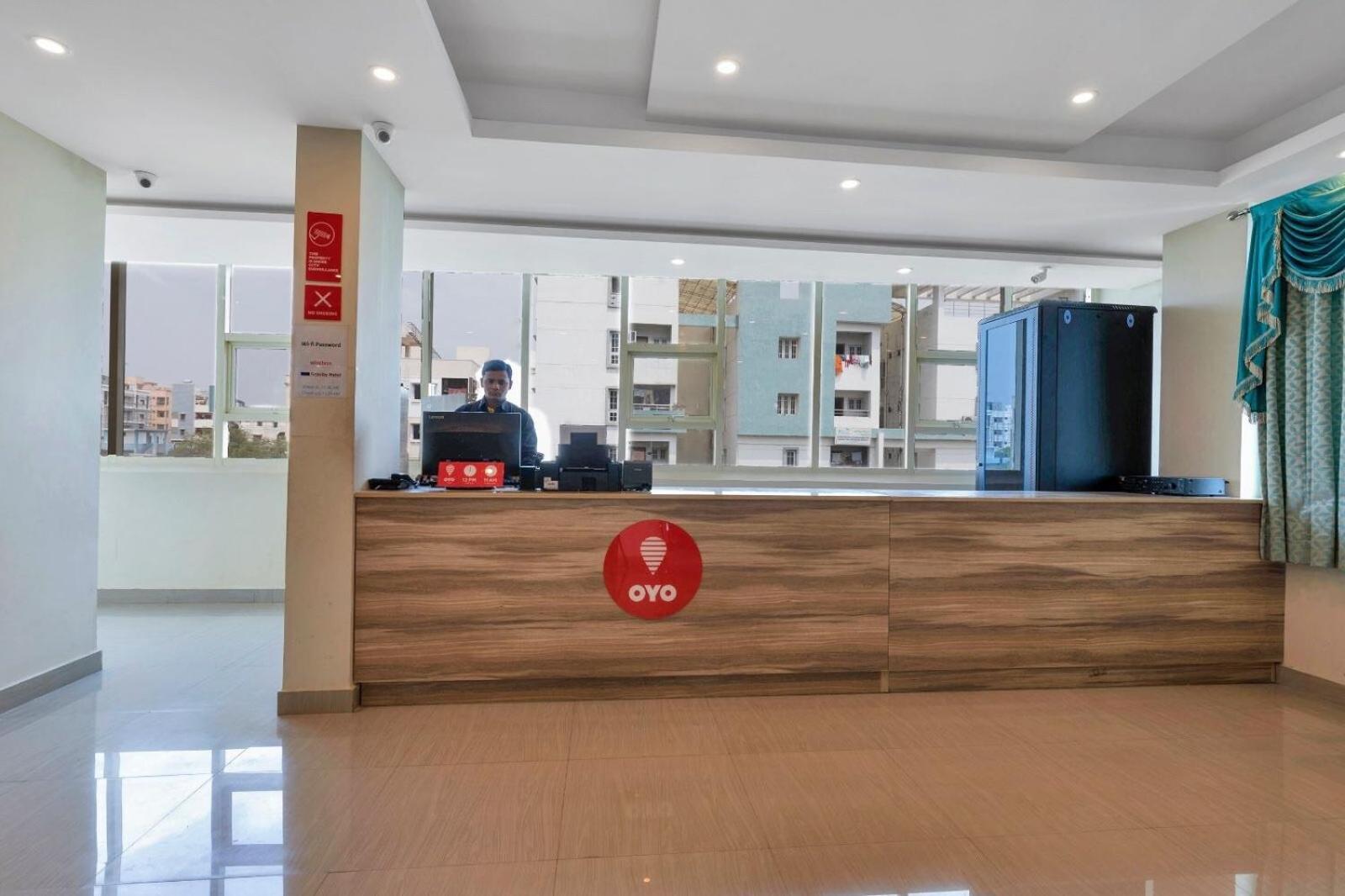 Collection O Gravity Hotel Hyderabad Bagian luar foto